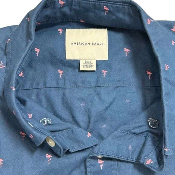 American Eagle Sz Large Blue Pink Flamingo Seriously Soft Button Up Shirt Mens - Picture 2 of 8